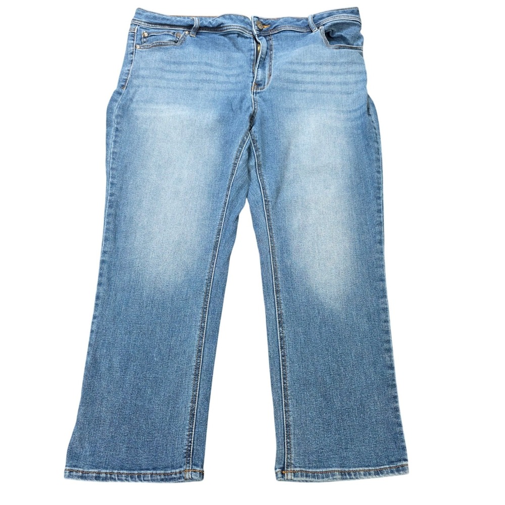 Cato Est. 1946 Capri Jeans Women's Size 14 Blue Medium Wash Curvy Stretch Denim